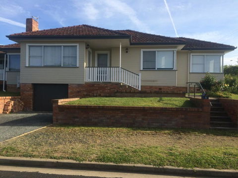 Costa Park Cottage Ena - Armidale - Accommodation Gold Coast 0