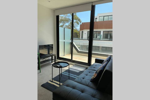 Cosy Apartment @ Clayton (Monash17) - Gold Coast 4U 1