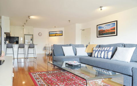 Cosy Apartment Near Racecourse - Accommodation Gold Coast 2
