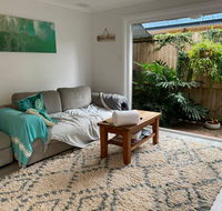 Cosy Backyard Apartment Close To Miami Beach - Gold Coast 4U