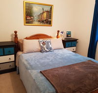 Cosy Quiet Bedroom Ferny Grove - Gold Coast 4U