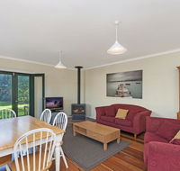 Cottage on James circa1855 - Modern historic - Accommodation Gold Coast