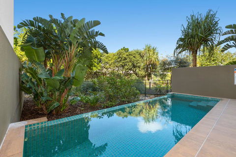 COTTON BEACH 75 - PLUNGE POOL - Gold Coast 4U 1