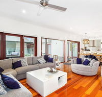 Cottonwood Beach House  Corporate Boardies - Gold Coast 4U