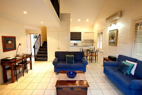 Country Apartments - Gold Coast 4U 0