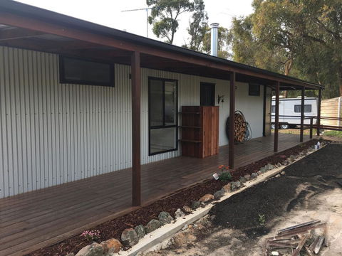 Country Cabin With Mountain Views Close To Ballarat - Accommodation Gold Coast 3