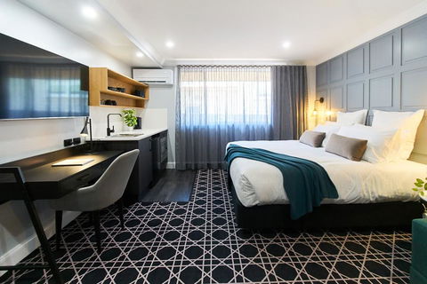 Country Comfort Armidale - Gold Coast 4U 1
