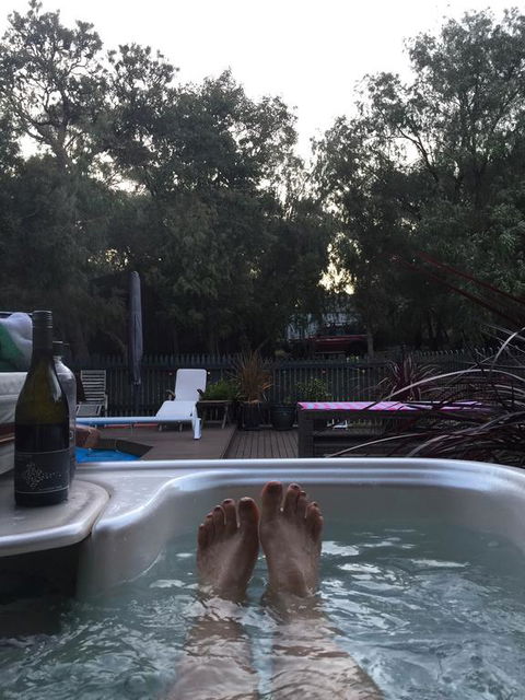 Country Retreat On 1 Acre With Pool, Hot Tub Surrounded By Trees - Gold Coast 4U 2