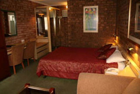 Countryman Motor Inn - Gold Coast 4U 1