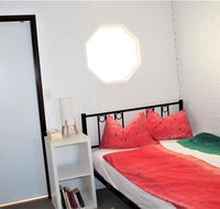 Cozy and cute comfort stay close to University Female only - 1 Gold Coast