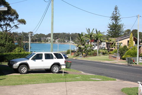 Cozy Beach Weekender - Gold Coast 4U 1