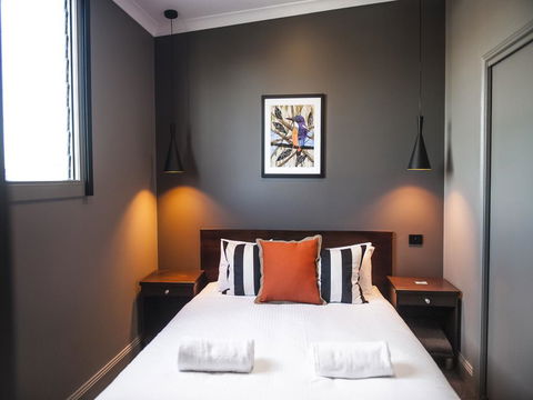 Criterion Hotel Sale - Accommodation Gold Coast 0