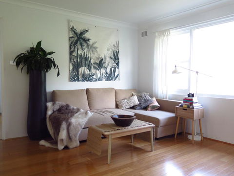 Cronulla Accommodation - Gold Coast 4U 0