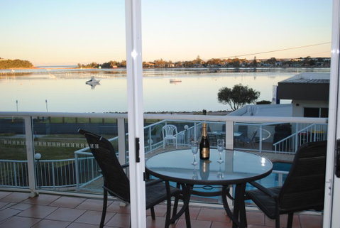 Crown Apartments - Accommodation Gold Coast 0