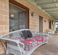 Cudgee - quaint cottage with separate cabin - Accommodation Gold Coast