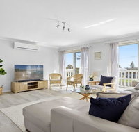 Culburra Beach Retreat - close to two beaches - Accommodation Gold Coast