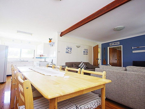 Culburra Sea Stay - Beach And Shop An Easy Walk - Accommodation Gold Coast 3
