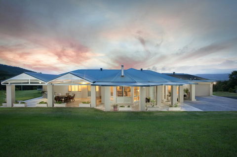 Cullengetty Estate - Gold Coast 4U 1