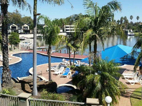 Cypress Water Front Apartments - 1 Gold Coast 0