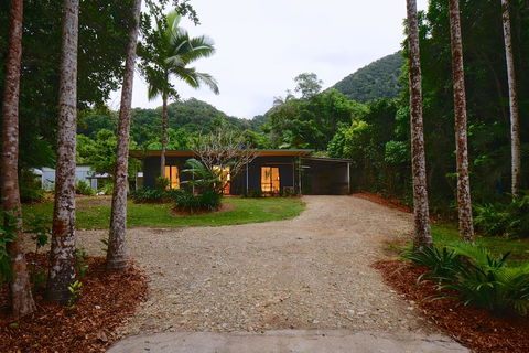 Daintree Rainforest Beach House - Accommodation Gold Coast 0