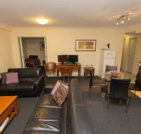 Debs Apartment MtsBay - Gold Coast 4U