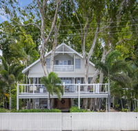 Decked Out By The Sea - Accommodation Gold Coast