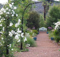 Delderfield Cottages - Gold Coast 4U