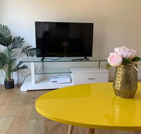Delicate and Cozy Bedroom in Bentleigh East - Gold Coast 4U