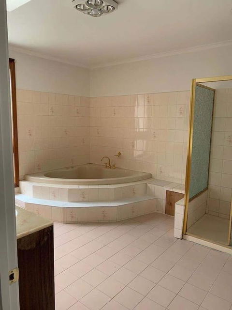 Delicate And Cozy Bedroom In Bentleigh East - Gold Coast 4U 3