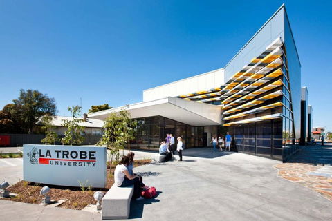 Delicate And Peaceful Bundoora Townhouse 10 - Accommodation Gold Coast 1