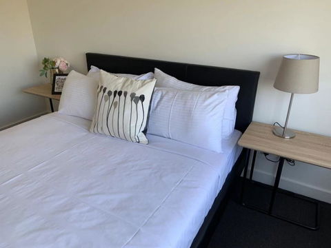 Delicate And Peaceful Bundoora Townhouse 12 - Accommodation Gold Coast 3