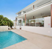 Deluxe on Water - Gold Coast 4U