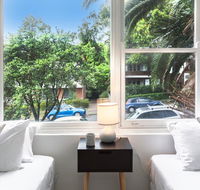 DENHAM DAZE I677 -L'Abode - Accommodation Gold Coast