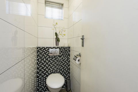 Derby 74 - Accommodation Gold Coast 2