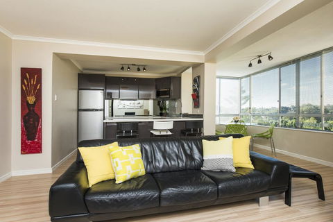 Derby 74 - Accommodation Gold Coast 1