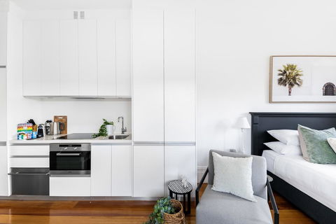 Designer Styled Studio In The Heart Of Trendy Glebe - Accommodation Gold Coast 2