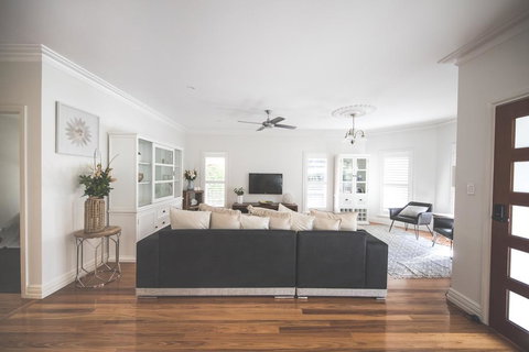 Diggers Beach Cottage - Accommodation Gold Coast 3