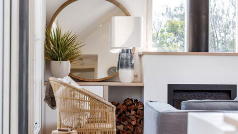 Dimmicks Retreat: 300m To Beach - Accommodation Gold Coast 1