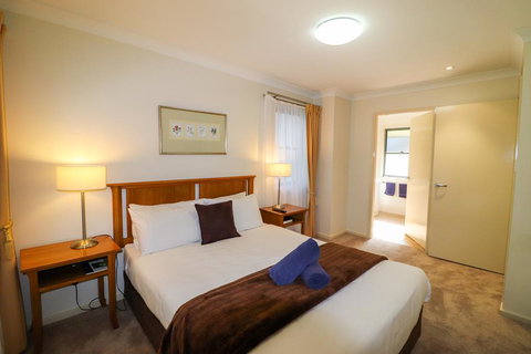 Dollarbird Treetops Townhouse - Accommodation Gold Coast 3