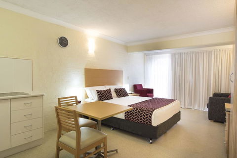 Don Pancho Beach Resort - Gold Coast 4U 3