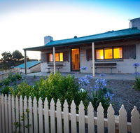 Donington Cottage Lincoln National Park - Gold Coast 4U