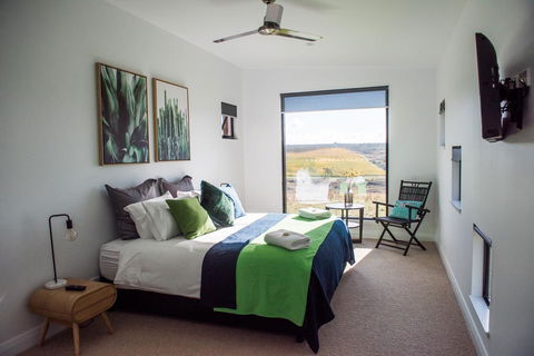Dragonfly Cottages - Accommodation Gold Coast 1