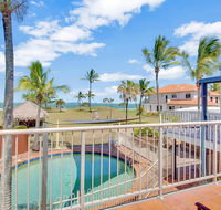 Driftwood on the Beach - Accommodation Gold Coast