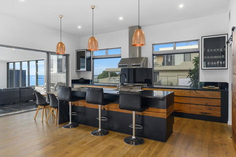 Due North Beach House - Accommodation Gold Coast 3