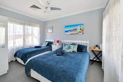 Dunelm House - Gold Coast 4U 2