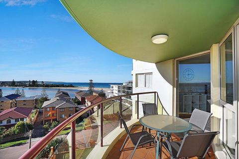 Eagle Wings - The Entrance, NSW - Accommodation Gold Coast 1