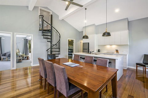 East Tempy - House & Bungalow - Gold Coast 4U 3