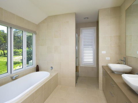 Echo Beach House, 16 Reflections Dr - Luxurious House With Magnificent Pool And Ducted Air - Gold Coast 4U 2
