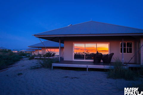 Eco Beach Resort - Gold Coast 4U 3