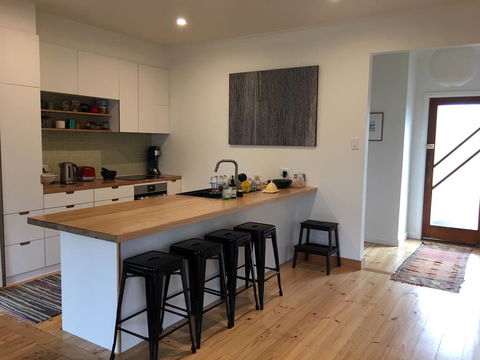Eco-renovated Light-filled House On A Hill - Accommodation Gold Coast 1